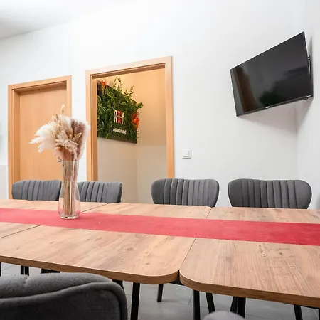 דירה Serviceroom24 - 3 In Wlan - Smart-tv - 24-7 Check-in Und Kueche